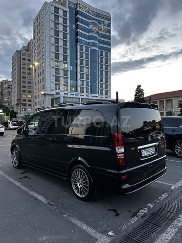 Mercedes Viano-3