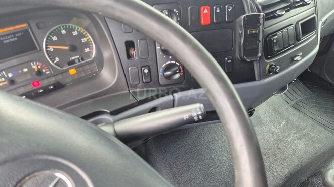 Mercedes Atego 818-2