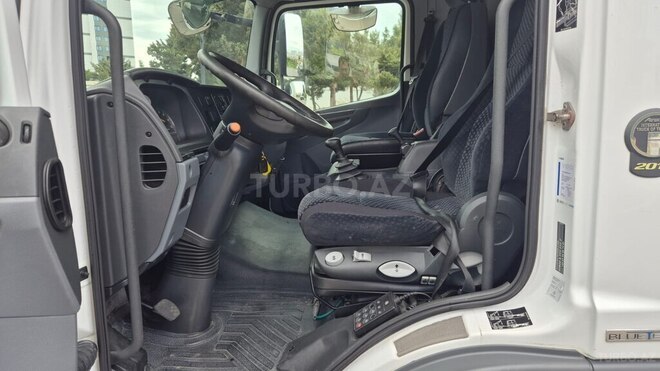 Mercedes Atego 818-3