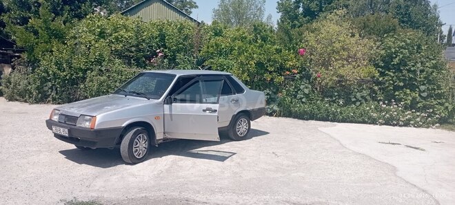 LADA (VAZ) 21099-8