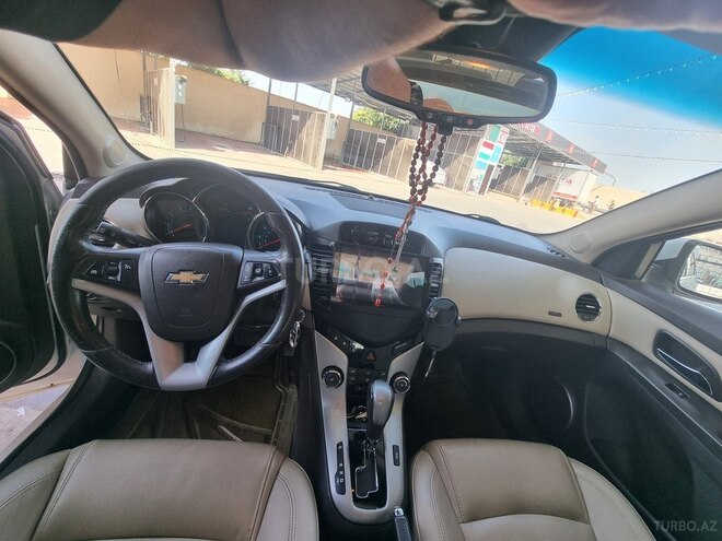 Chevrolet Cruze-6