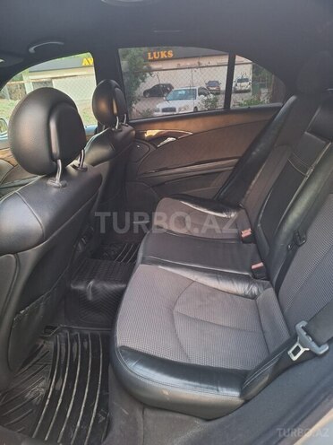 Mercedes E 220-4