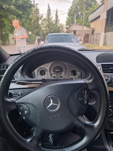 Mercedes E 220-9