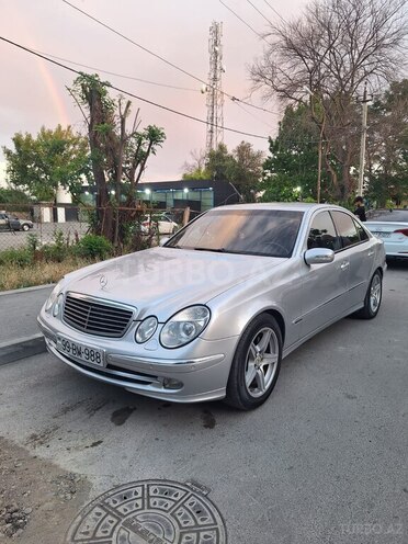 Mercedes E 220-10