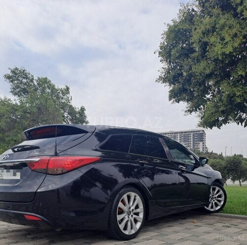 Hyundai i40-11