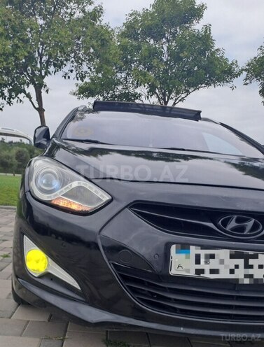 Hyundai i40-17