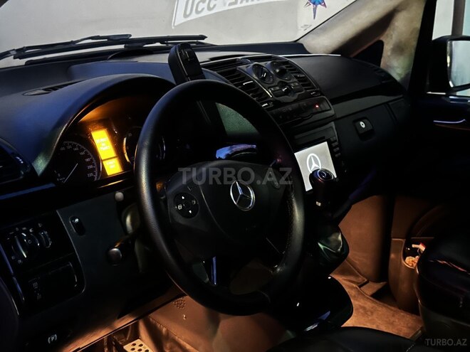 Mercedes Viano-7