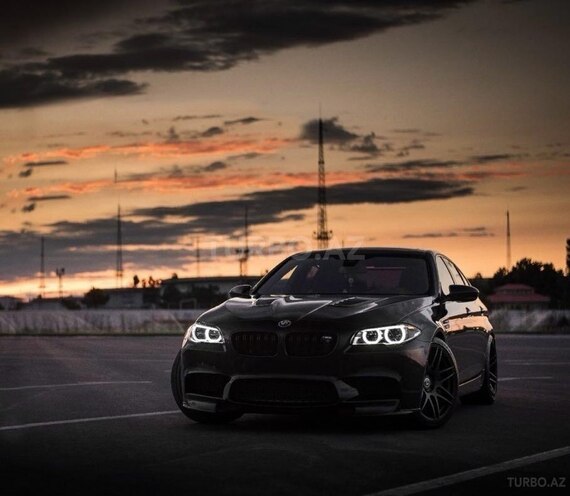 BMW M5-1