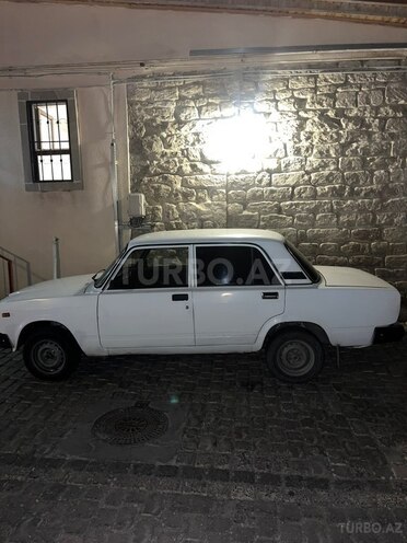 LADA (VAZ) 2107-4