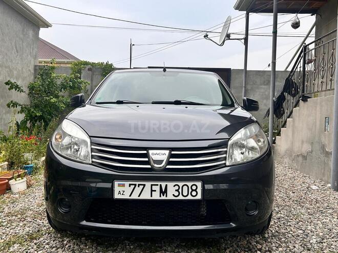 Dacia Sandero-1
