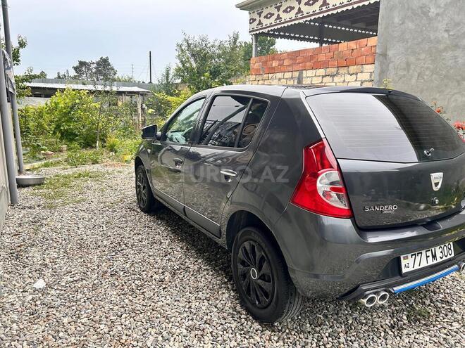 Dacia Sandero-14