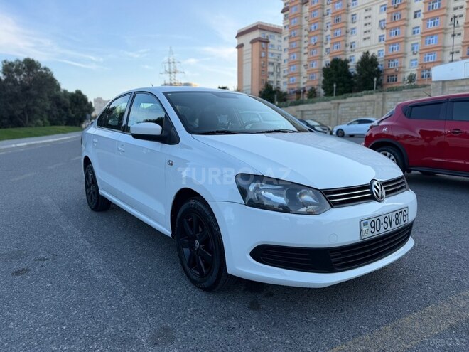 Volkswagen Polo-3