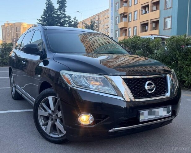 Nissan Pathfinder-6