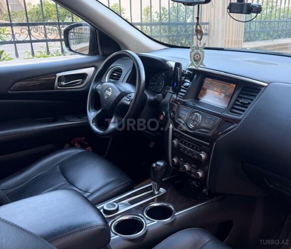 Nissan Pathfinder-18