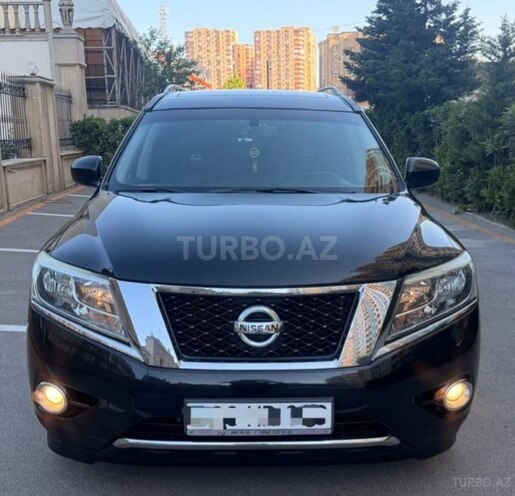 Nissan Pathfinder-1