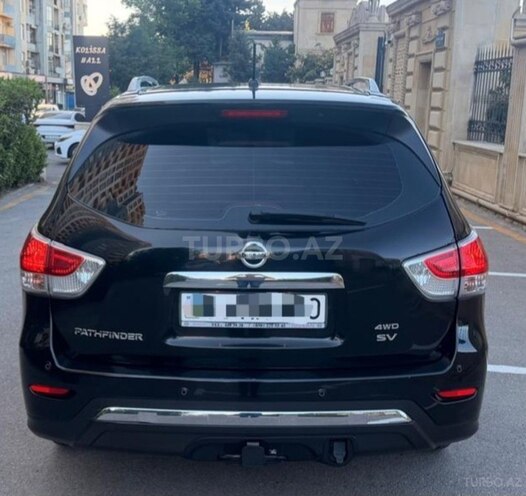 Nissan Pathfinder-8