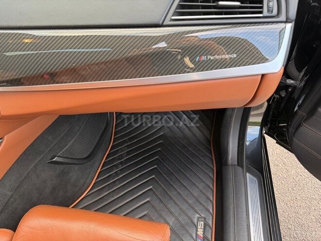 BMW M5-15