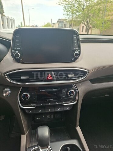 Hyundai Santa Fe-16
