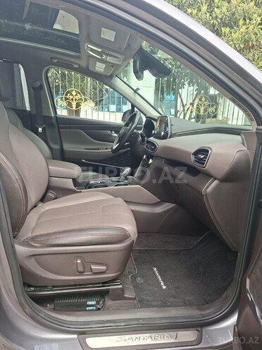 Hyundai Santa Fe-18