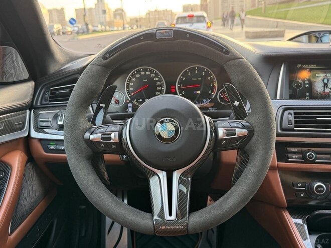 BMW M5-11