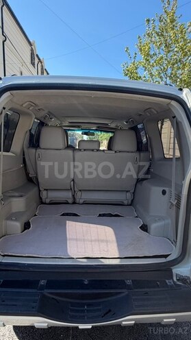 Mitsubishi Pajero-10