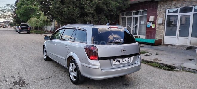 Opel Astra-13