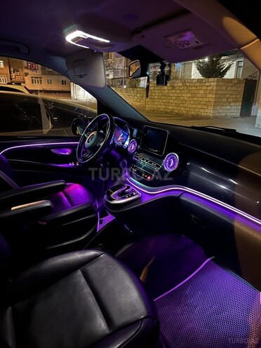 Mercedes V 250-7