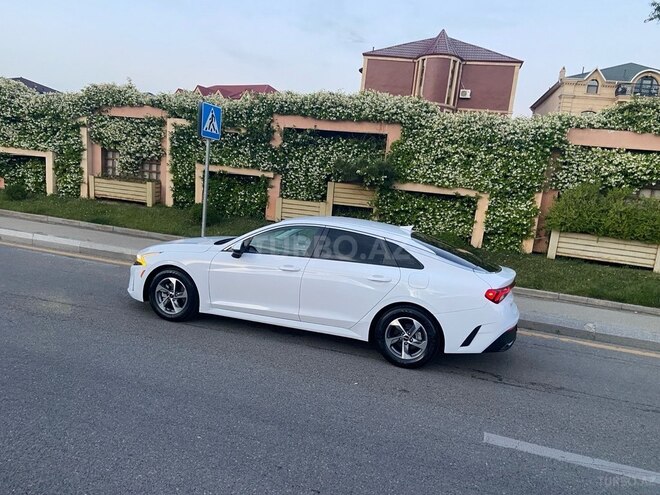 Kia K5-8