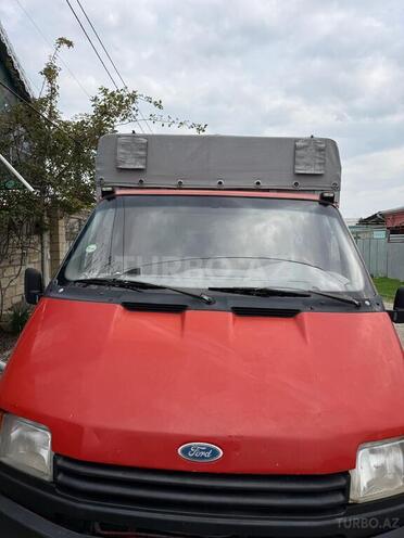 Ford Transit-2
