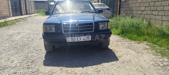 Mercedes 190-1