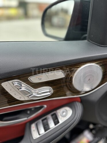 Mercedes C 300-13