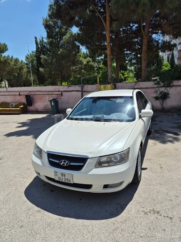 Hyundai Sonata-1