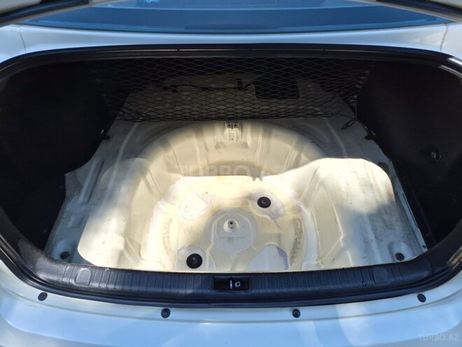 Hyundai Sonata-5