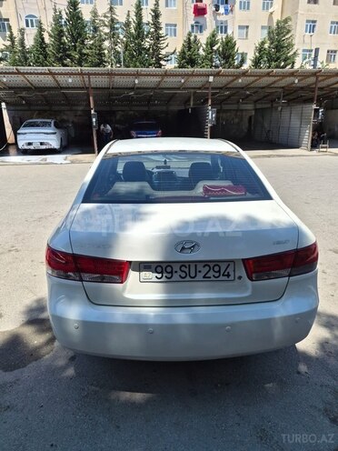 Hyundai Sonata-11