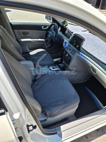 Hyundai Sonata-8