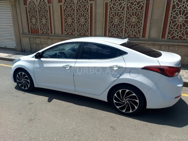 Hyundai Avante-5