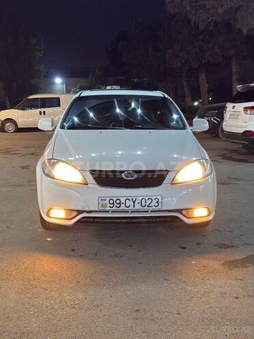 Daewoo Gentra-1