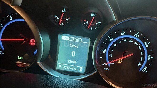Chevrolet Cruze-19
