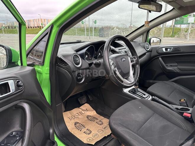 Ford Fiesta-9