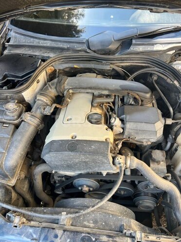 Mercedes C 180-4