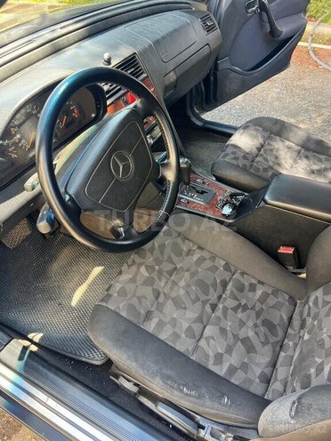 Mercedes C 180-6
