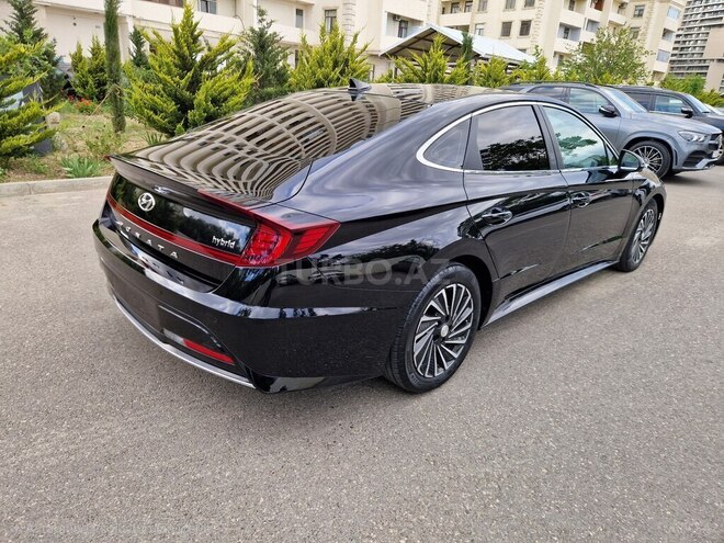 Hyundai Sonata-6