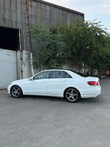 Mercedes E 250-5