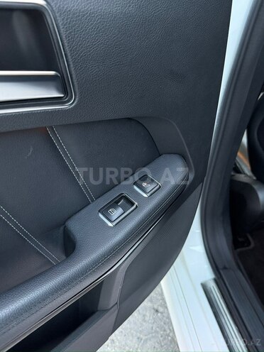 Mercedes E 250-13
