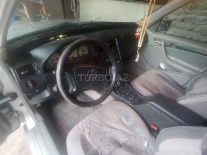 Mercedes C 200-2