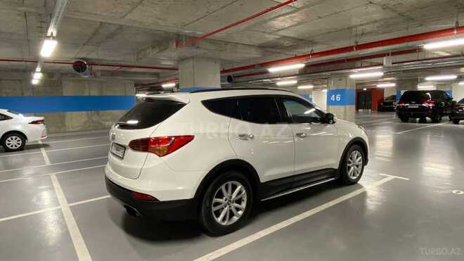 Hyundai Santa Fe-12
