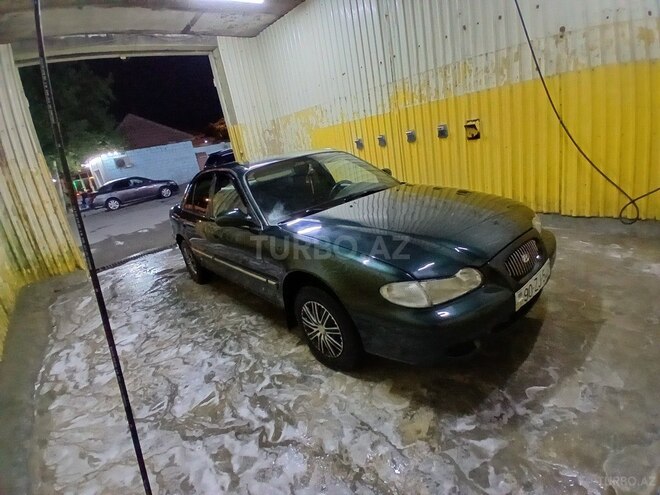 Hyundai Sonata-13