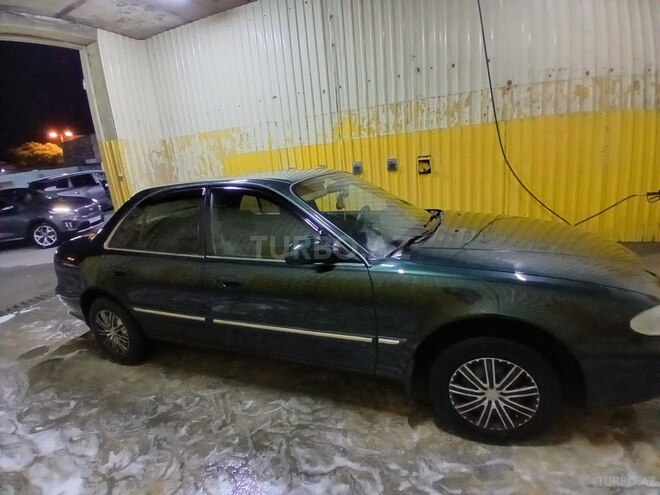 Hyundai Sonata-12