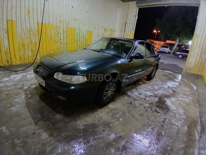 Hyundai Sonata-14