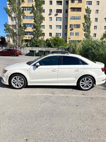 Audi A3-3